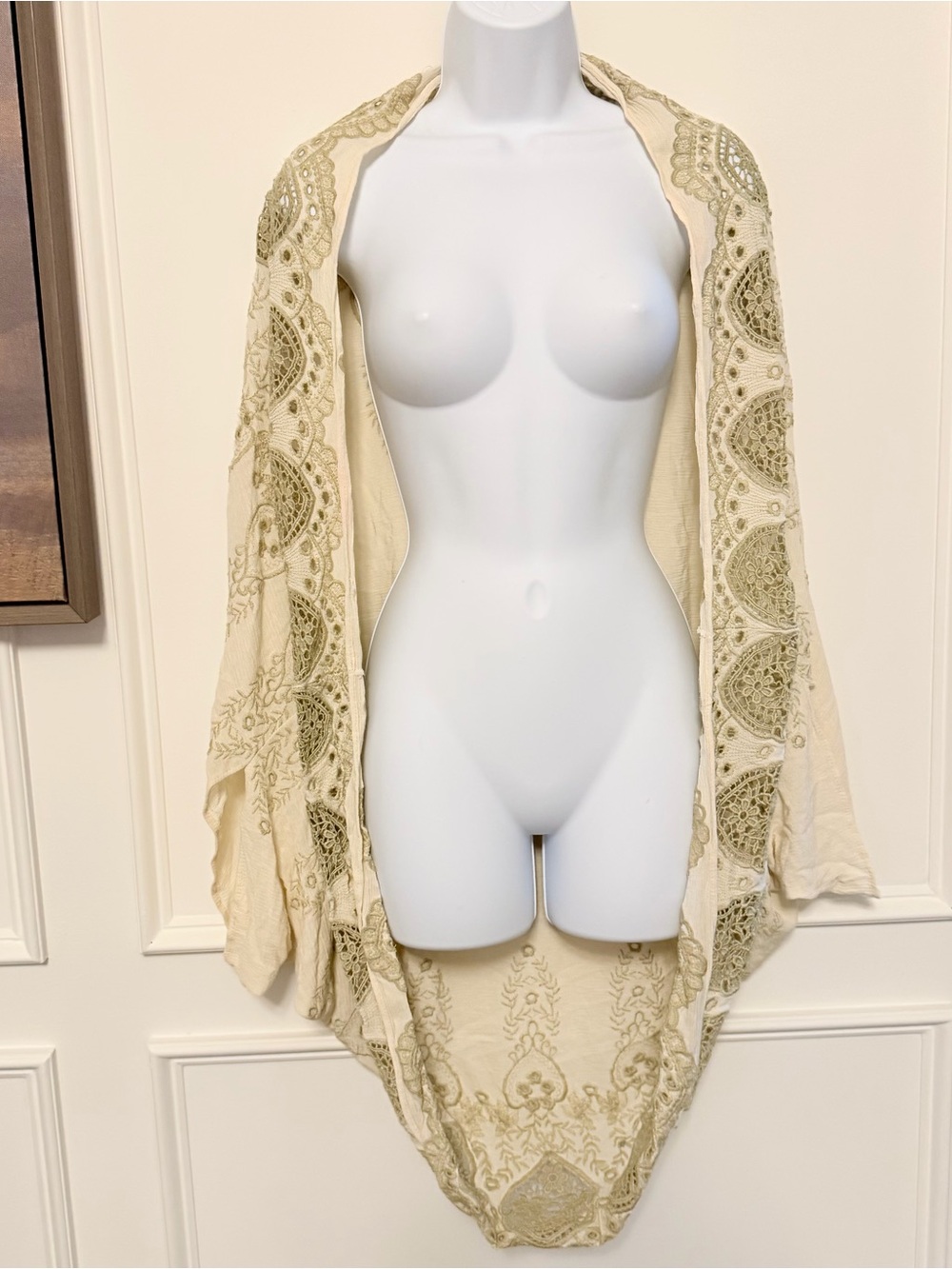 Free people Boho Lace-Detail Cream Shawl Wrap shrug cardigan swim cover up